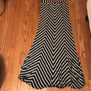 Bebe High Wasted Maxi Skirt- XS